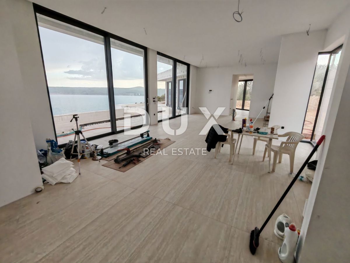 ZADAR, POSEDARJE - Očarljiva pritlična vila s panoramskim pogledom na morje!