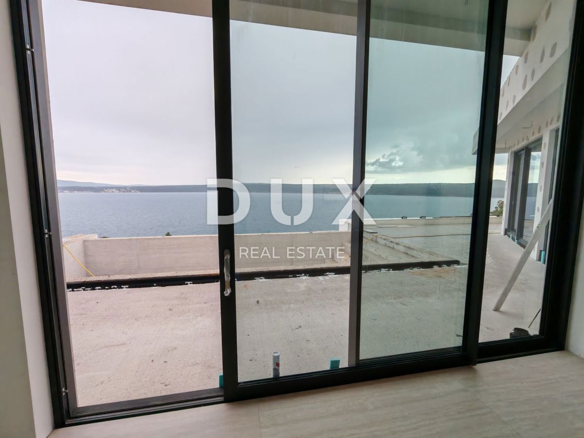 ZADAR, POSEDARJE - Očarljiva pritlična vila s panoramskim pogledom na morje!