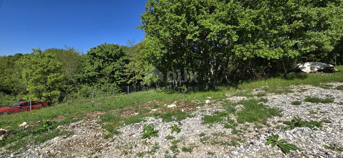 Pićan, 3.454m2