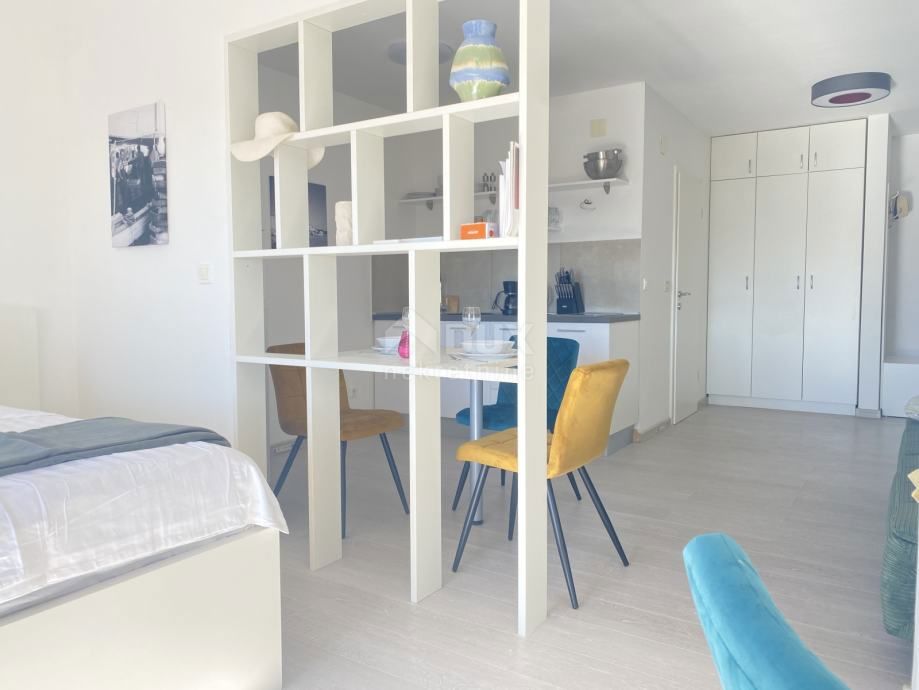 OTOK RAB, KAMPOR - Lepo urejen apartma na mirni lokaciji