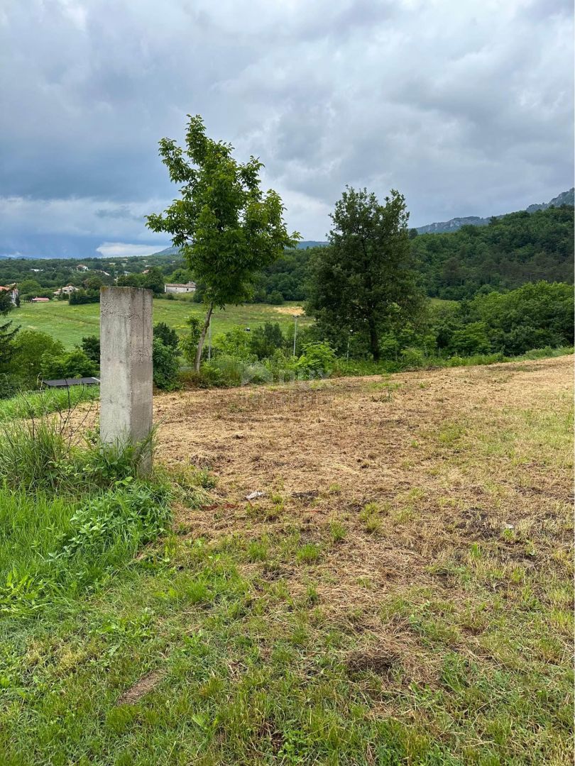 Buzet, 1.499m2