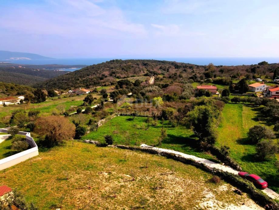 ISTRA, KAVRAN - Gradbeno zemljišče z gradbenim dovoljenjem - POGLED NA MORJE!!