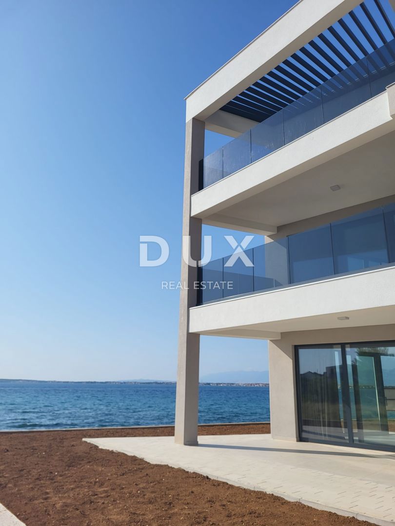 PRIVLAKA, ZADAR - S7 Luksuzna novogradnja v prvi vrsti do morja