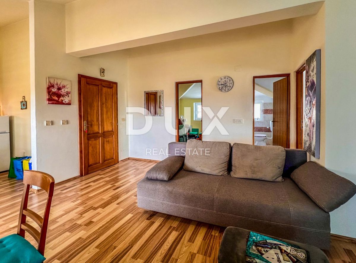 MALI LOŠINJ - Apartma s pogledom na morje v mirnem delu otoka