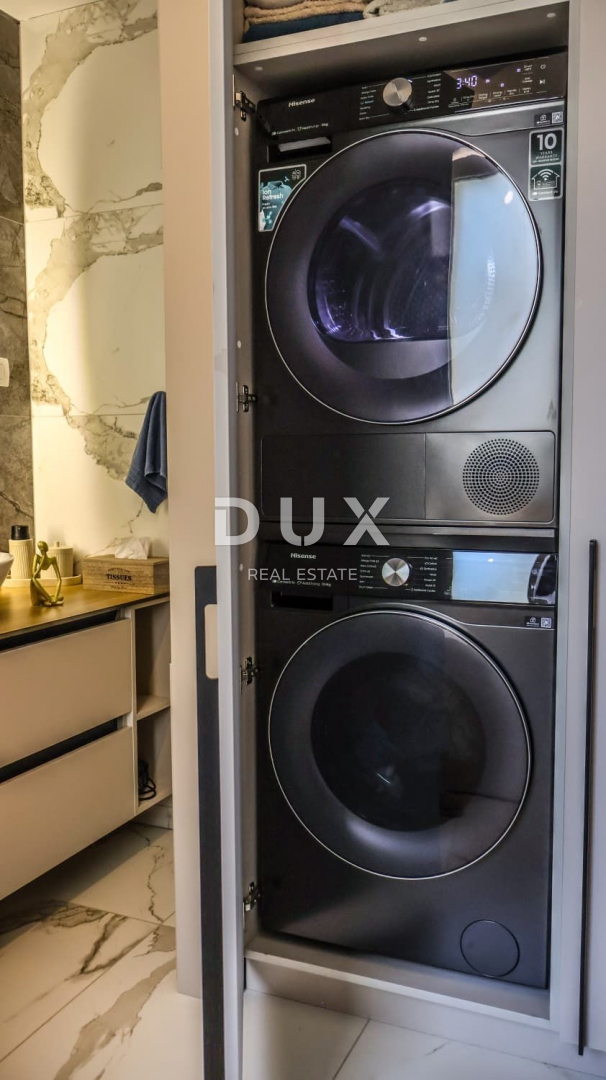 ZADAR, SVETI FILIP I JAKOV - Popolnoma opremljena novogradnja z 220 m2 vrta in pogledom na morje!