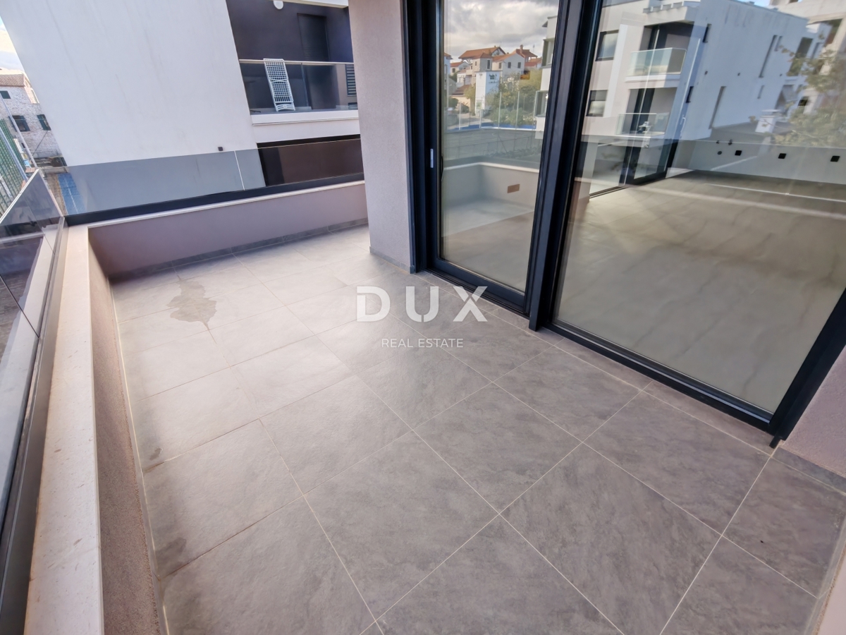 ZADAR, DIKLO - Novogradnja! Čudovito stanovanje s pogledom na morje le 50 metrov od plaže! S4