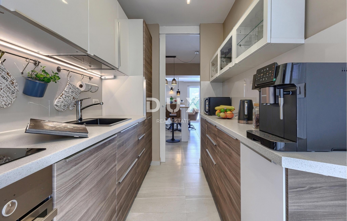 ISTRA, LABIN - Hiša z bazenom