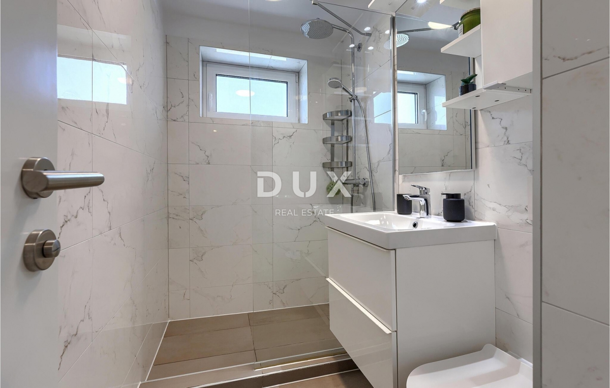 ISTRA, LABIN - Hiša z bazenom