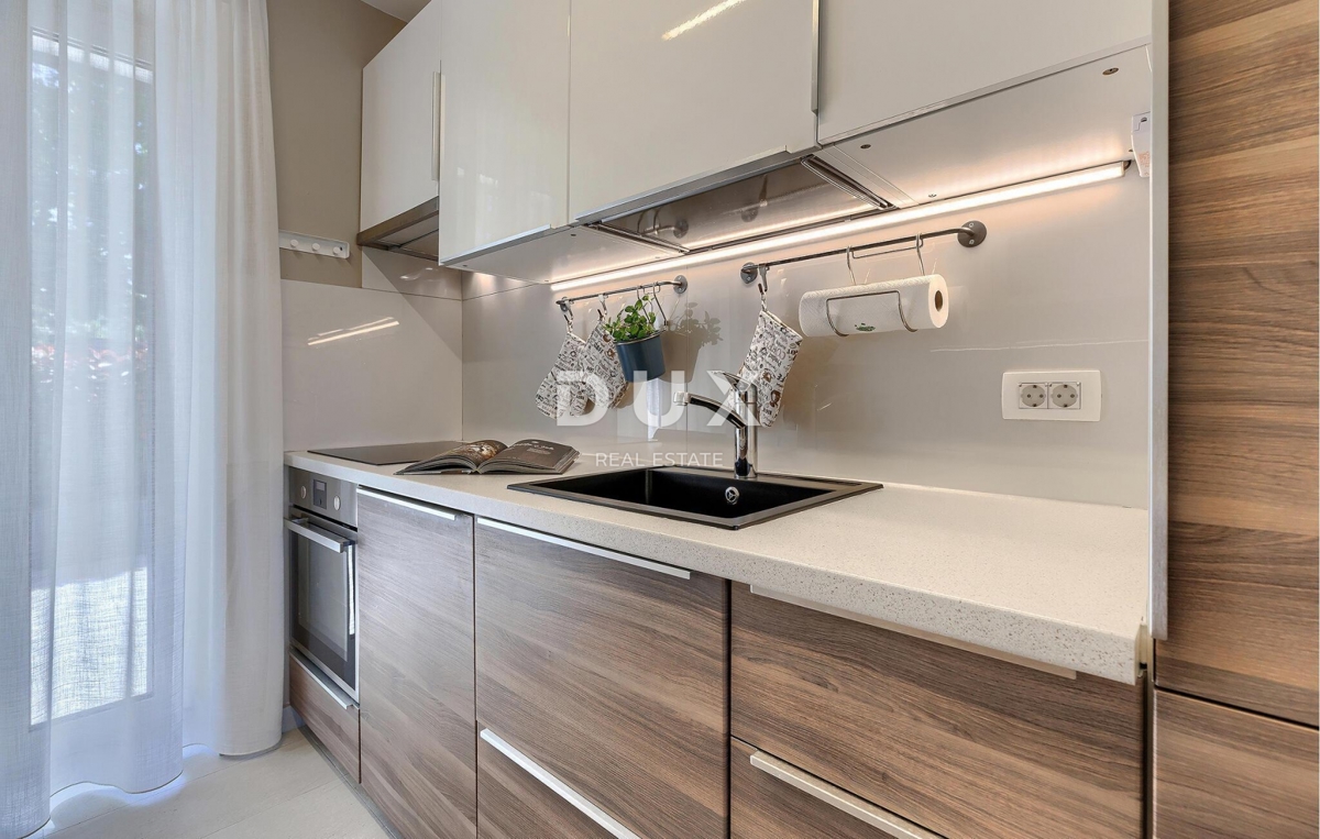 ISTRA, LABIN - Hiša z bazenom