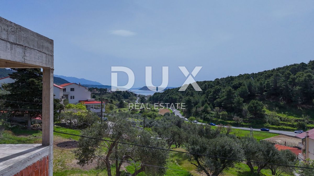OTOK RAB, BANJOL - Penthouse s pogledom na morje in 4 zvoniki