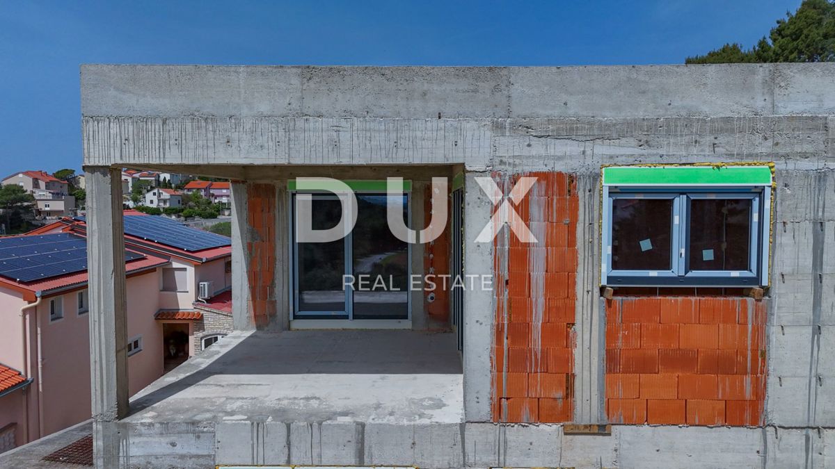 OTOK RAB, BANJOL - Penthouse s pogledom na morje in 4 zvoniki
