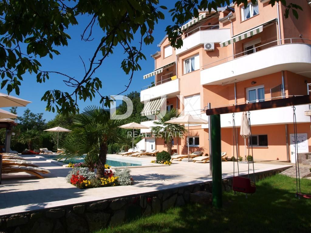 OPATIJA, IKA, OPRIČ - hiša/vila 500m2 s pogledom na morje in bazenom + okolica 1000m2