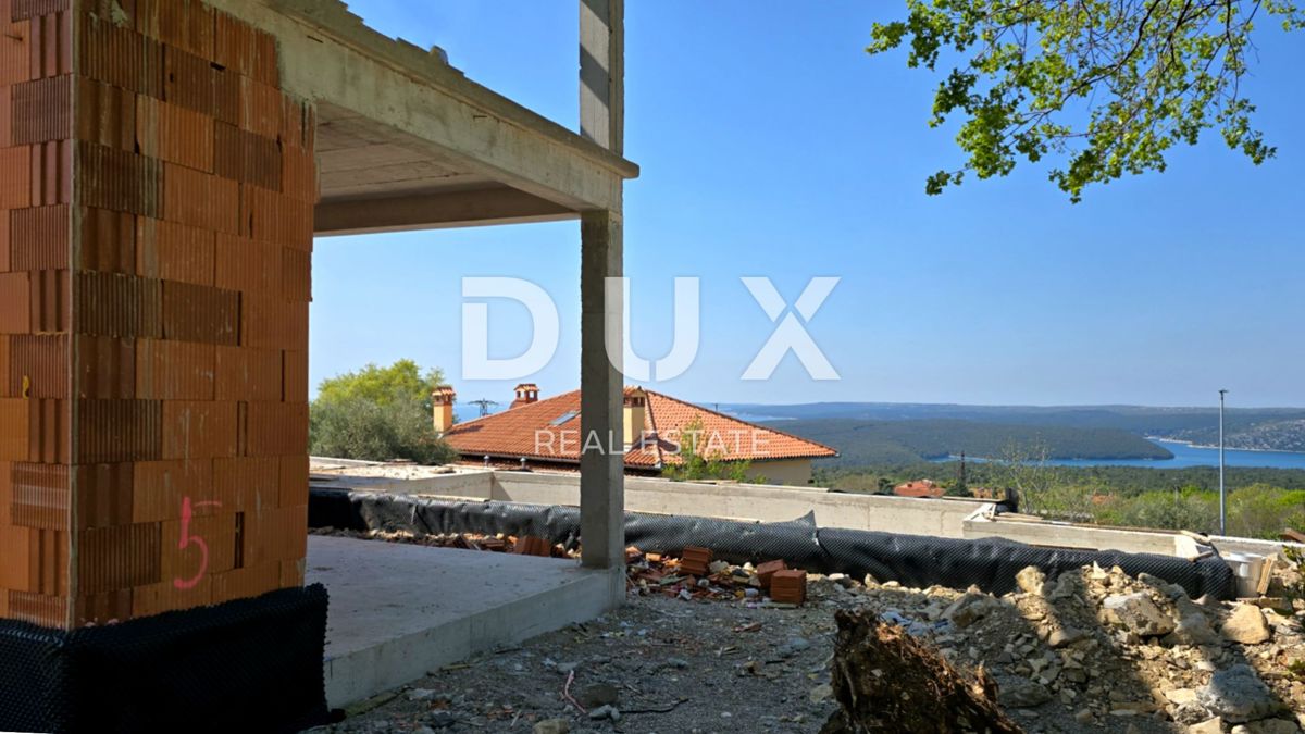 ISTRA, RABAC - Mediteranska hiša z bazenom in panoramskim pogledom na morje