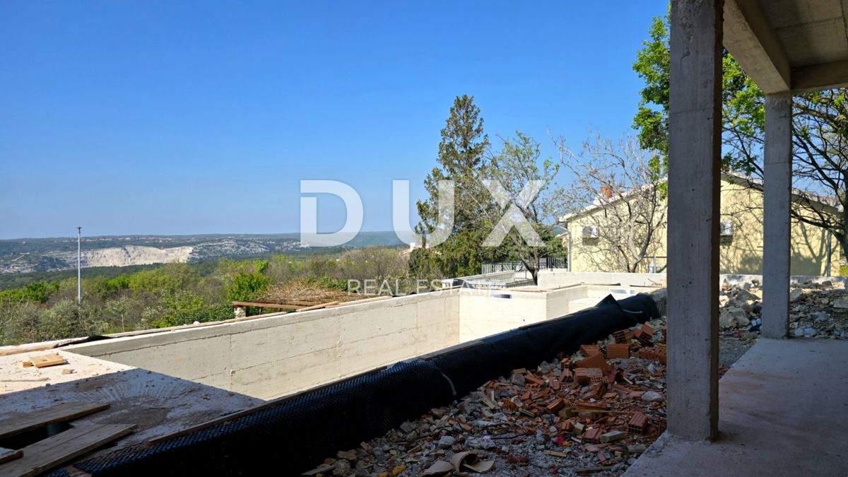 ISTRA, RABAC - Mediteranska hiša z bazenom in panoramskim pogledom na morje