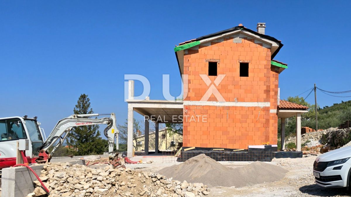 ISTRA, RABAC - Mediteranska hiša z bazenom in panoramskim pogledom na morje