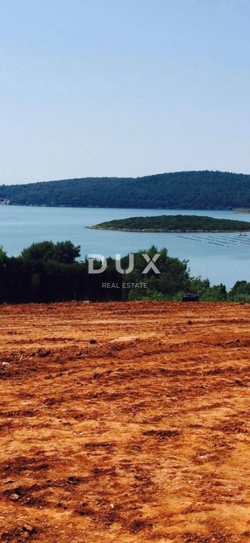 ISTRA, MEDULIN - Gradbeno zemljišče s čudovitim pogledom na morje!