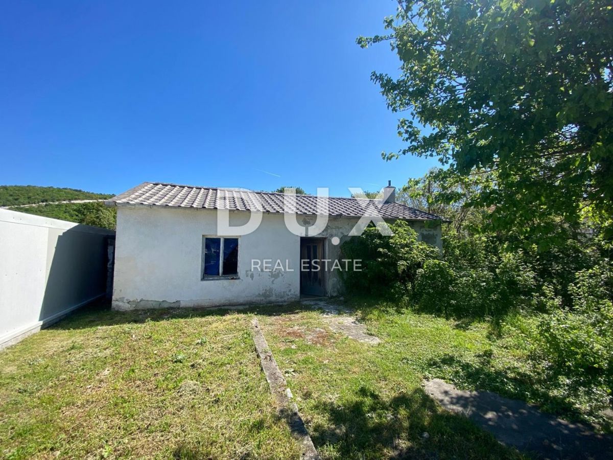 KRALJEVICA, ŠMRIKA - samostojna hiša z 1.200 m2 vrta! PRILOŽNOST!