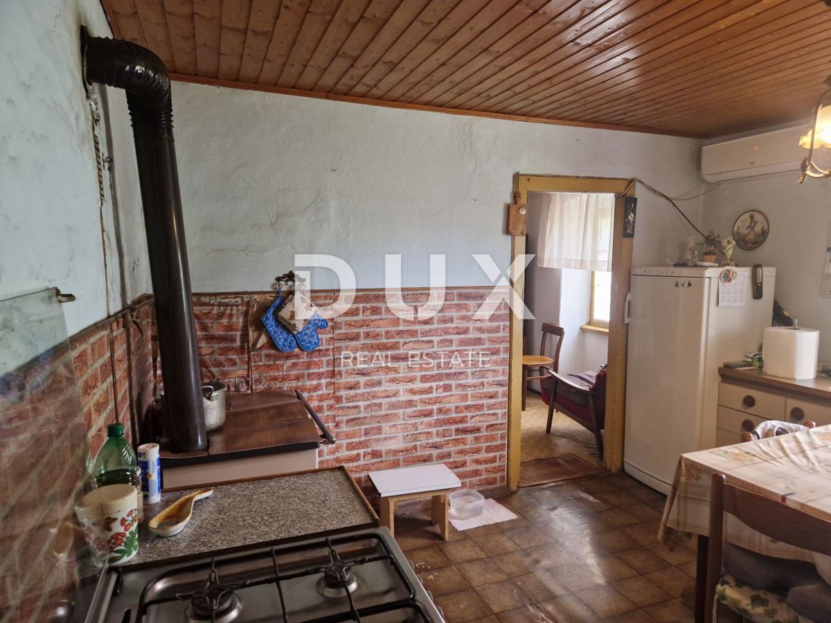 ISTRA, NOVIGRAD - Kamnita lepotica v mirni vasici