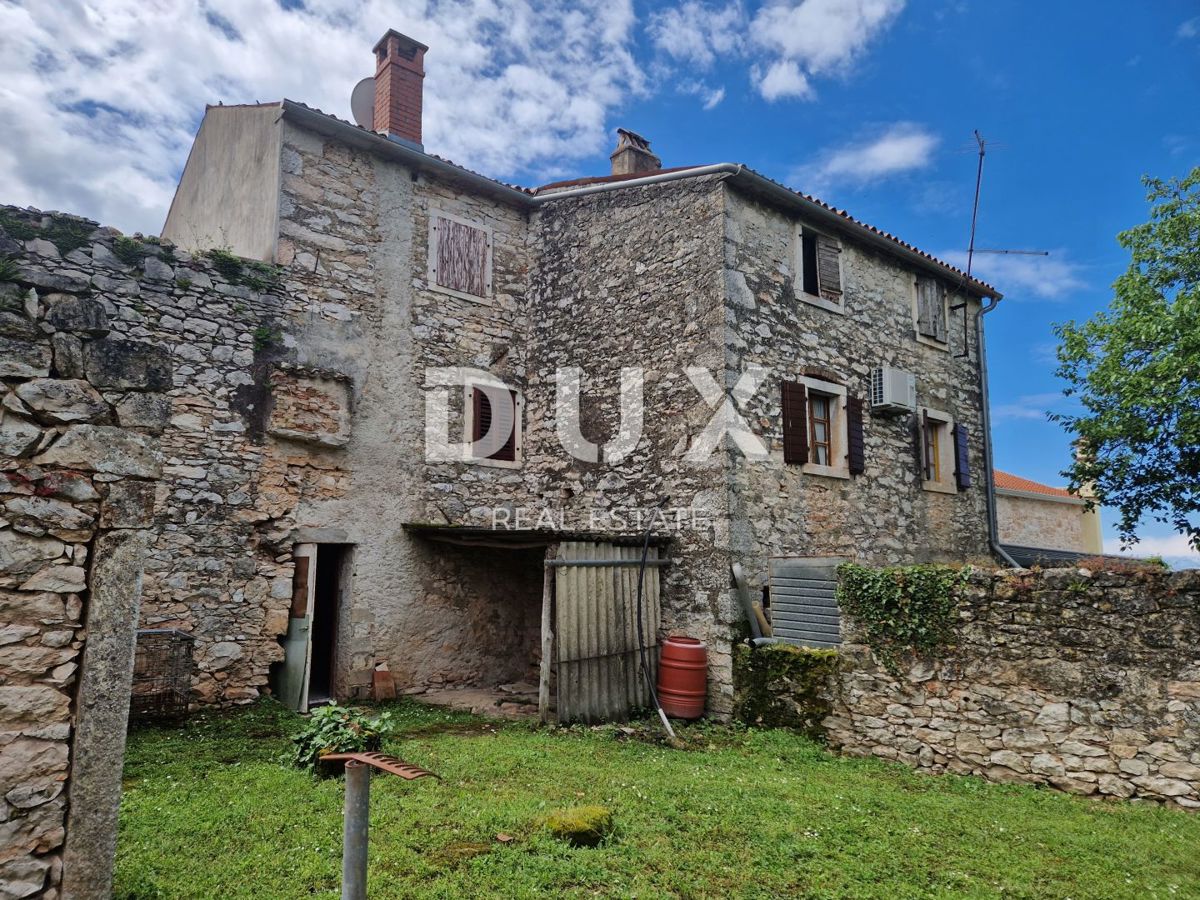 ISTRA, NOVIGRAD - Kamnita lepotica v mirni vasici