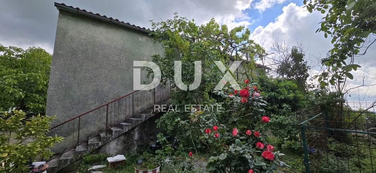 ISTRA, GRAČIŠĆE - Samostojna kamnita hiša za prenovo z razgledom