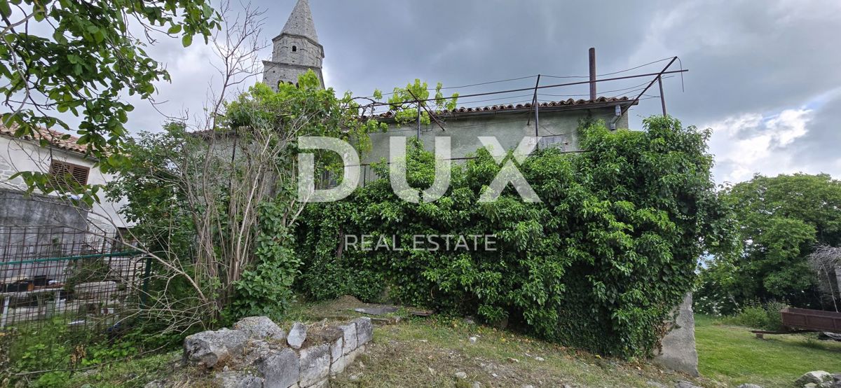 ISTRA, GRAČIŠĆE - Samostojna kamnita hiša za prenovo z razgledom