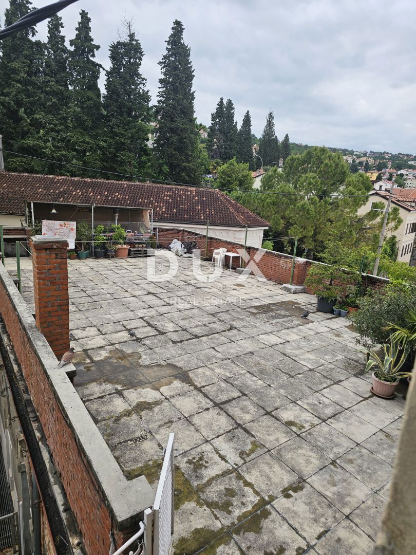 OPATIJA, VOLOSKO - stanovanje s pogledom na morje