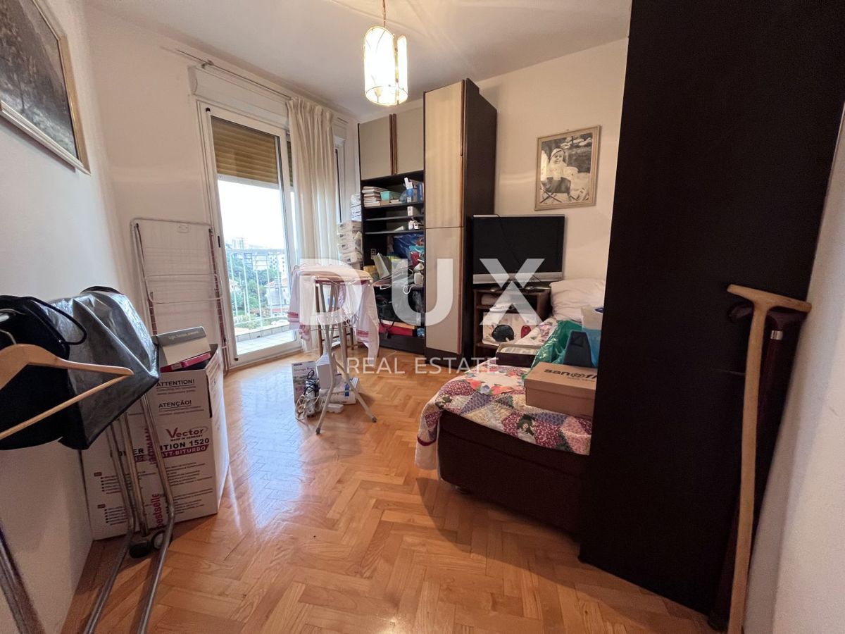 RIJEKA, BELVEDER - trisobno stanovanje na odlični lokaciji