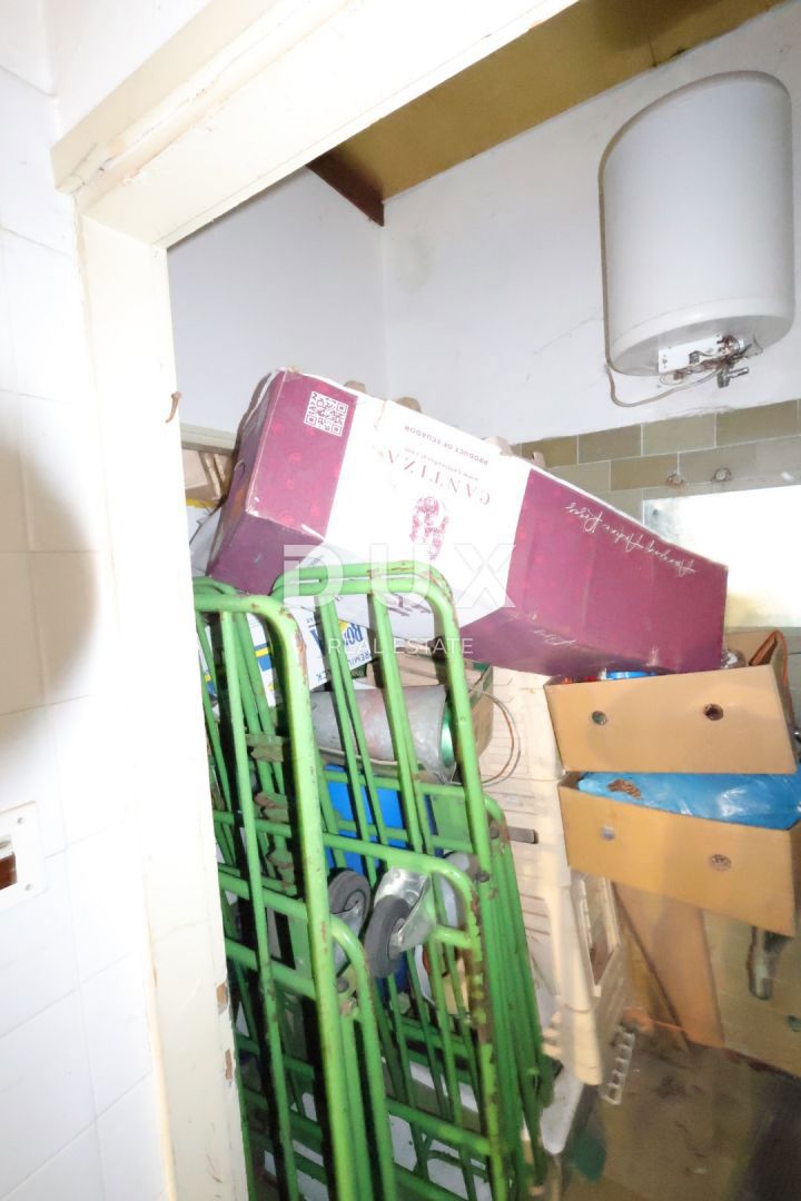 Poslovni prostor Centar, Rijeka, 132,58m2