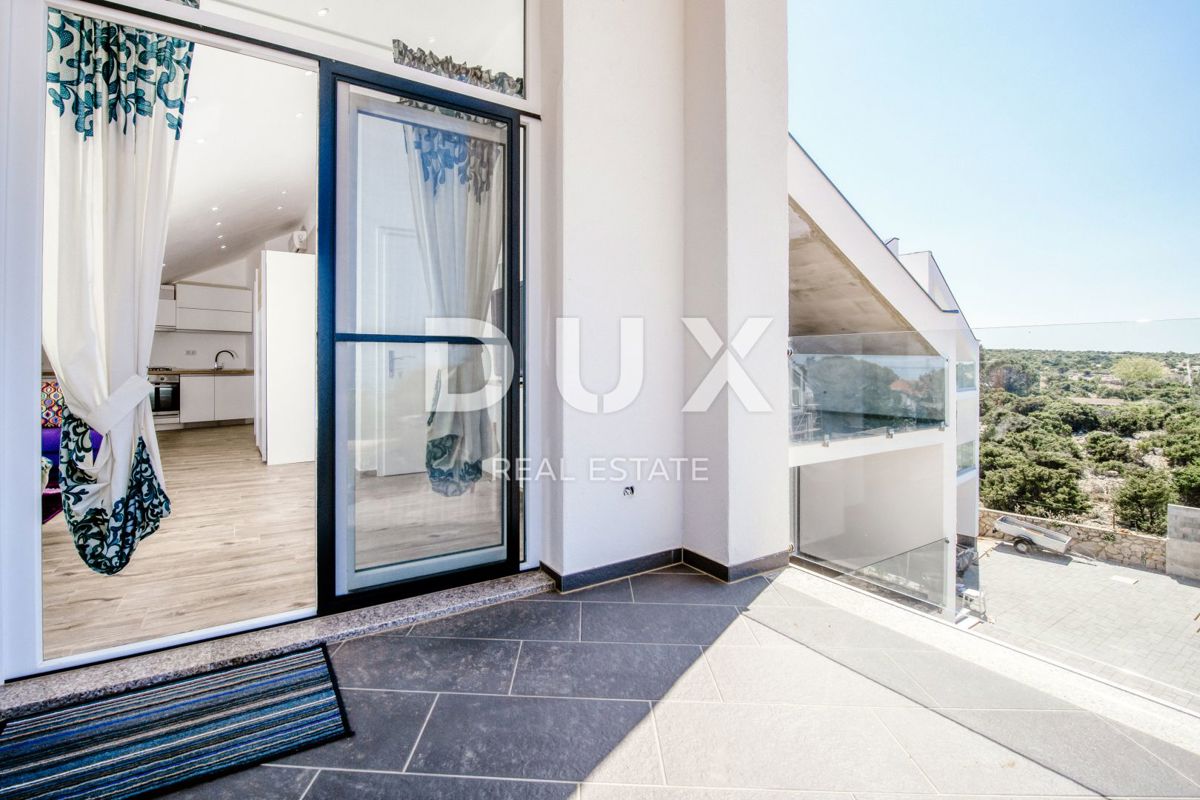 OTOK PAG, KOŠLJUN - Apartma + studio 70m od morja