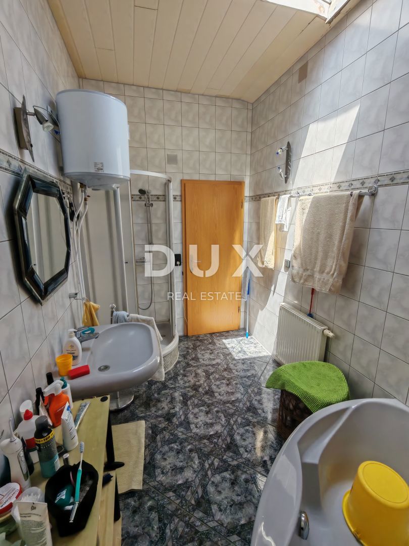 ZADAR, SUKOŠAN - Prostorno opremljeno stanovanje s pogledom na morje v bližini centra!
