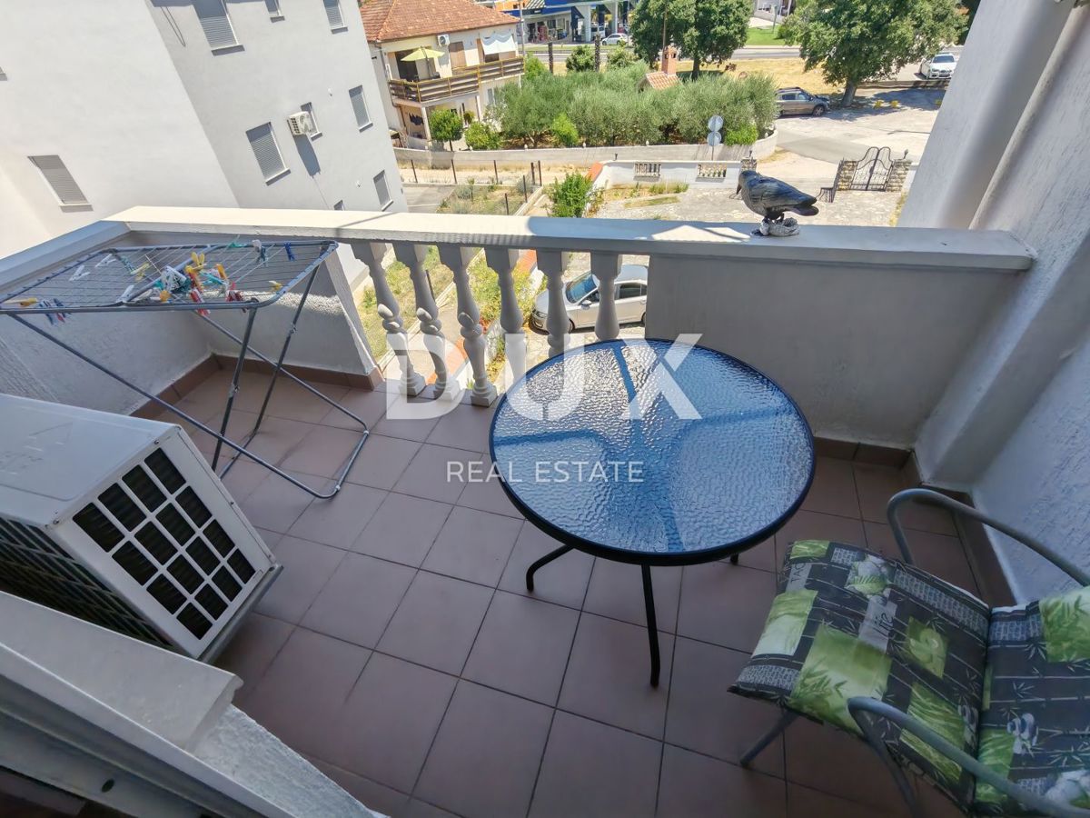 ZADAR, SUKOŠAN - Prostorno opremljeno stanovanje s pogledom na morje v bližini centra!