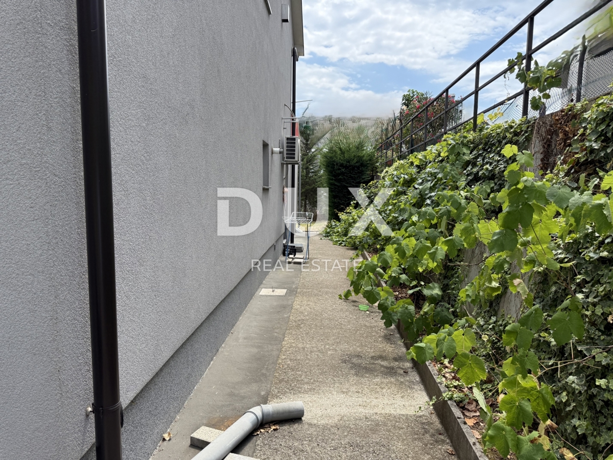 RIJEKA - fantastično stanovanje z zasebnim vrtom 280m2 in 2 parkirnima mestoma