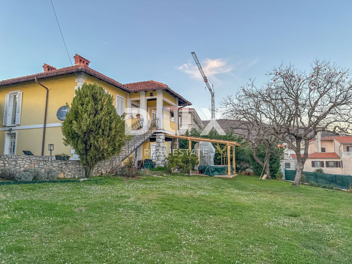 OPATIJA, IČIĆI – čudovita vila z bogatim vrtom in pogledom na morje, garažo in bližino morja