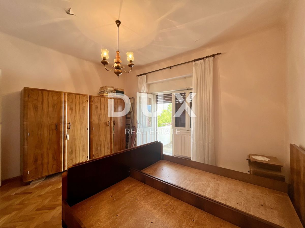 KASTAV, TRINAJSTIĆI - Vrstna hiša 1000€/m2 - PRILOŽNOST!!!