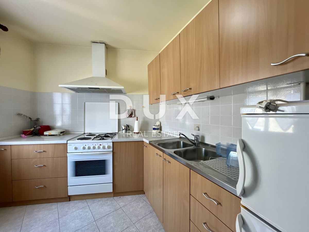 KASTAV, TRINAJSTIĆI - Vrstna hiša 1000€/m2 - PRILOŽNOST!!!