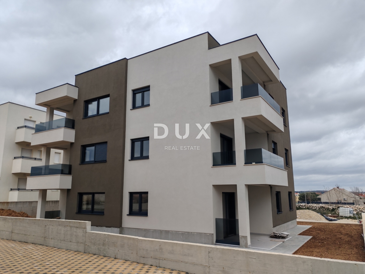 ZADAR, RAŽANAC - Novogradnja! Talno ogrevanje, dvigalo, pogled na morje, shramba...! S5