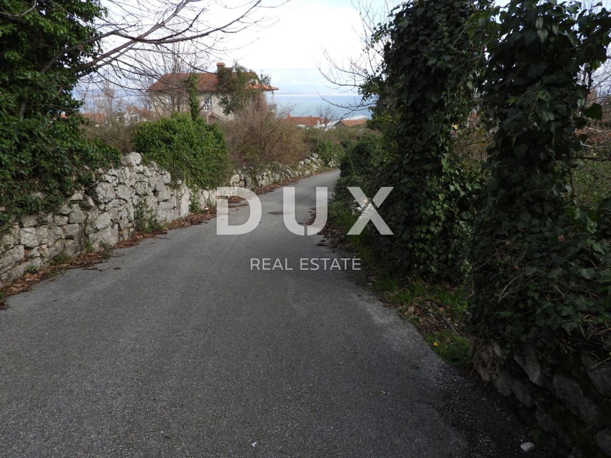 OPATIJA, IČIĆI - gradbeno zemljišče 2800m2 Z LOKACIJSKIM DOVOLJENJEM!! In s pogledom na morje za stanovanjski objekt - stanovanja/apartmaje