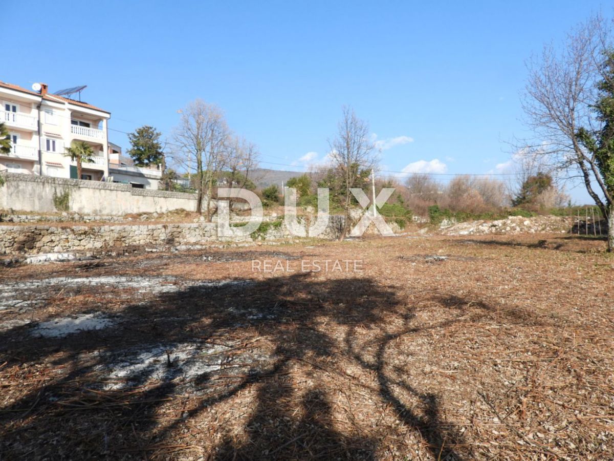 OPATIJA, IČIĆI - gradbeno zemljišče 2800m2 Z LOKACIJSKIM DOVOLJENJEM!! In s pogledom na morje za stanovanjski objekt - stanovanja/apartmaje