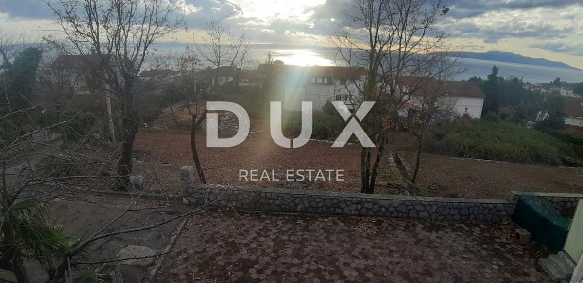 OPATIJA, IČIĆI - gradbeno zemljišče 2800m2 Z LOKACIJSKIM DOVOLJENJEM!! In s pogledom na morje za stanovanjski objekt - stanovanja/apartmaje