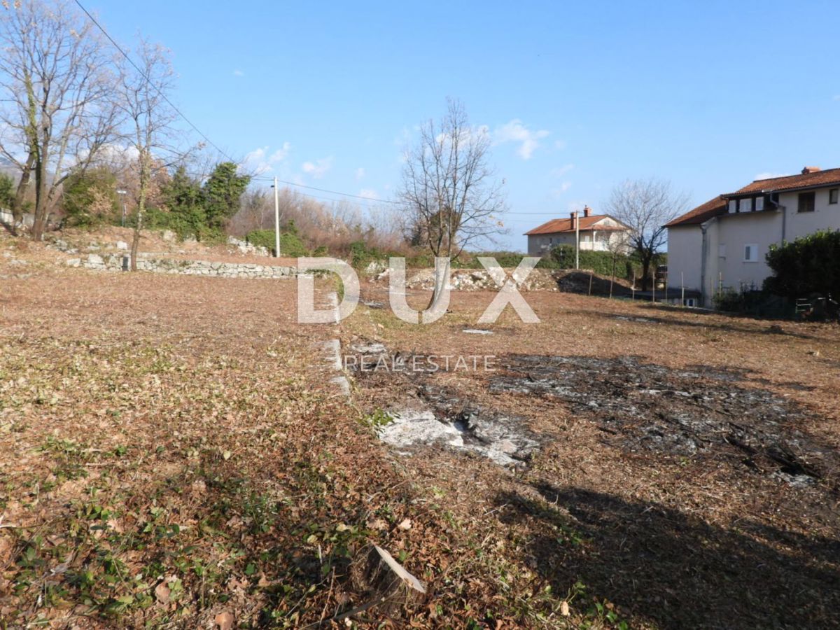 OPATIJA, IČIĆI - gradbeno zemljišče 2800m2 Z LOKACIJSKIM DOVOLJENJEM!! In s pogledom na morje za stanovanjski objekt - stanovanja/apartmaje