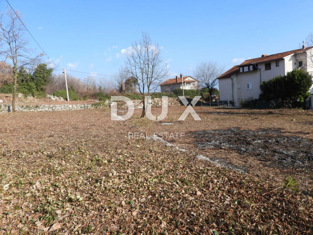 OPATIJA, IČIĆI - gradbeno zemljišče 2800m2 Z LOKACIJSKIM DOVOLJENJEM!! In s pogledom na morje za stanovanjski objekt - stanovanja/apartmaje