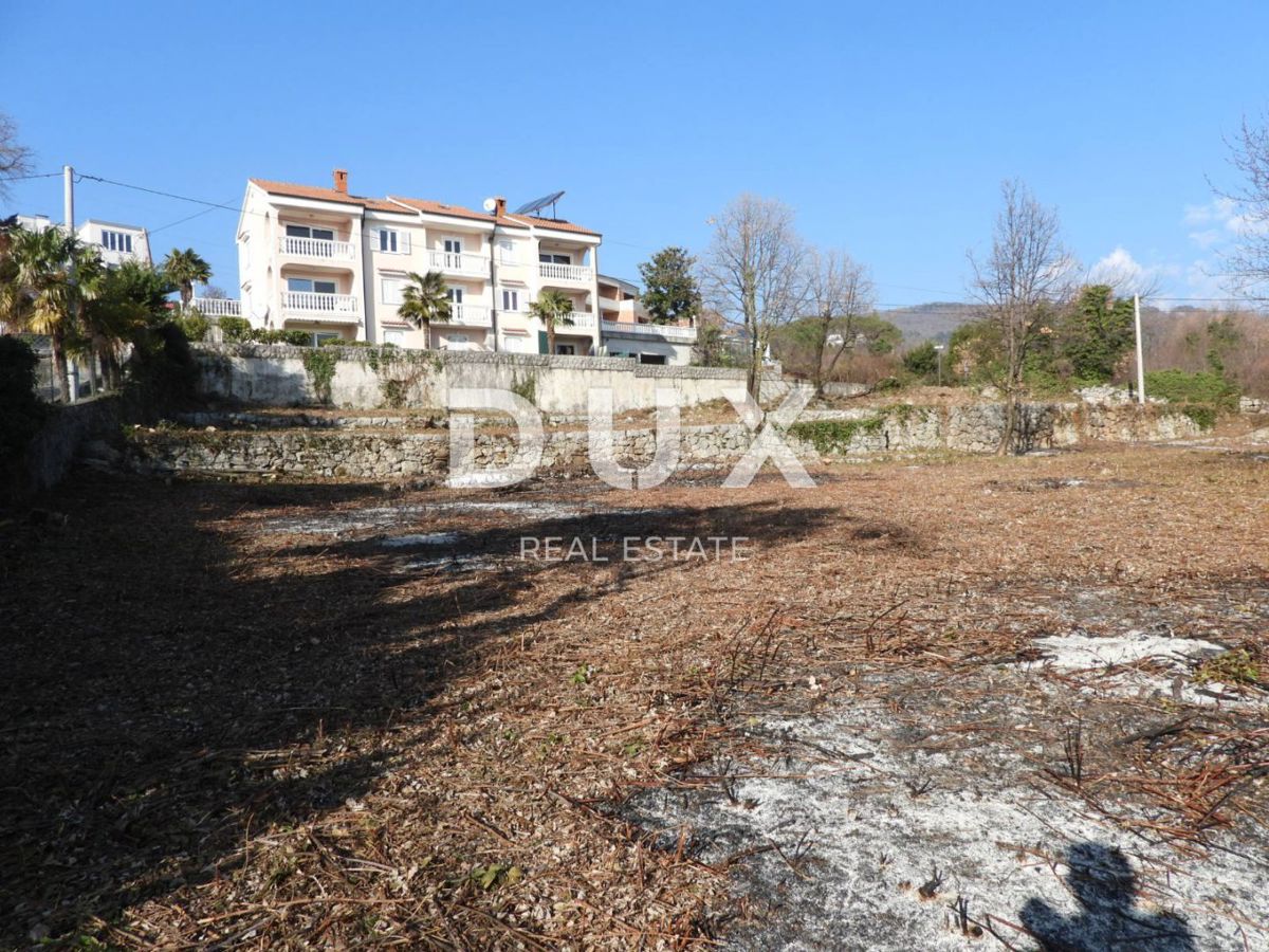OPATIJA, IČIĆI - gradbeno zemljišče 2800m2 Z LOKACIJSKIM DOVOLJENJEM!! In s pogledom na morje za stanovanjski objekt - stanovanja/apartmaje