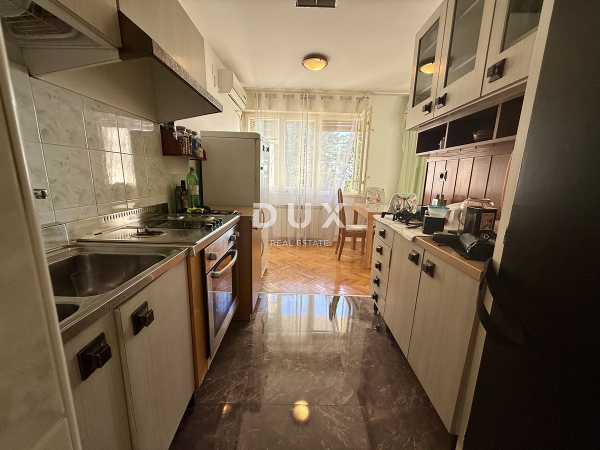 RIJEKA, VEŽICA - 2 SPALNICI + DNEVNA SOBA, 62 m2, LOKACIJA!