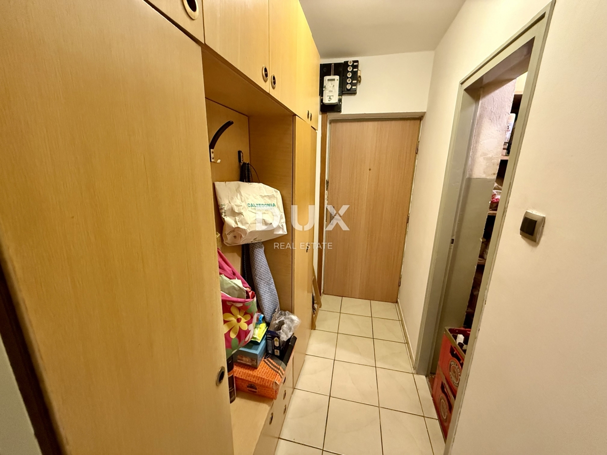RIJEKA, VEŽICA - 3 spalnice + dnevna soba, 81 m2, 2. nadstropje, LOKACIJA!