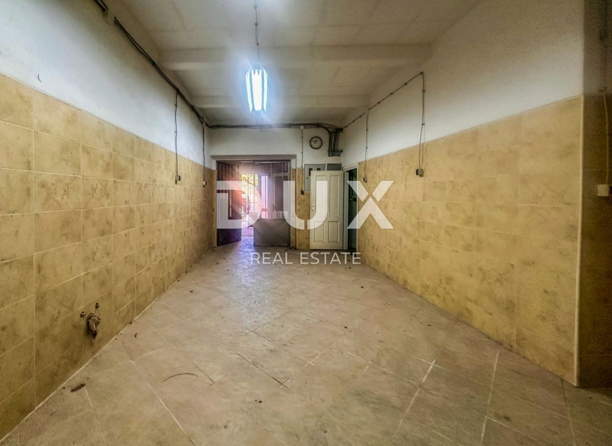 RIJEKA, ŠIRŠI CENTER - Poslovni prostor v bližini centra Reke