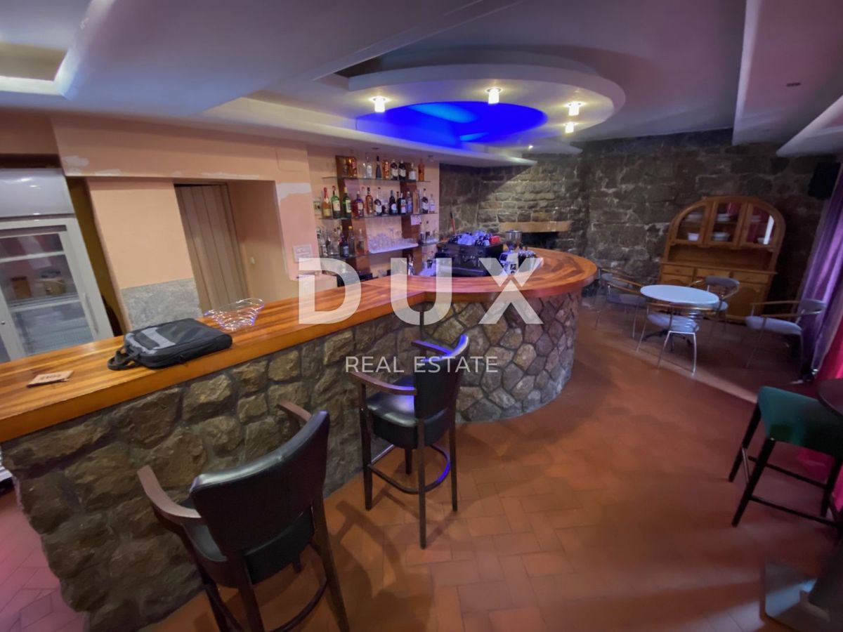 OPATIJA, MATULJI, JUŠIĆI - hiša z 2 stanovanjema in 2 poslovnima prostoroma + vrt! PRILOŽNOST!
