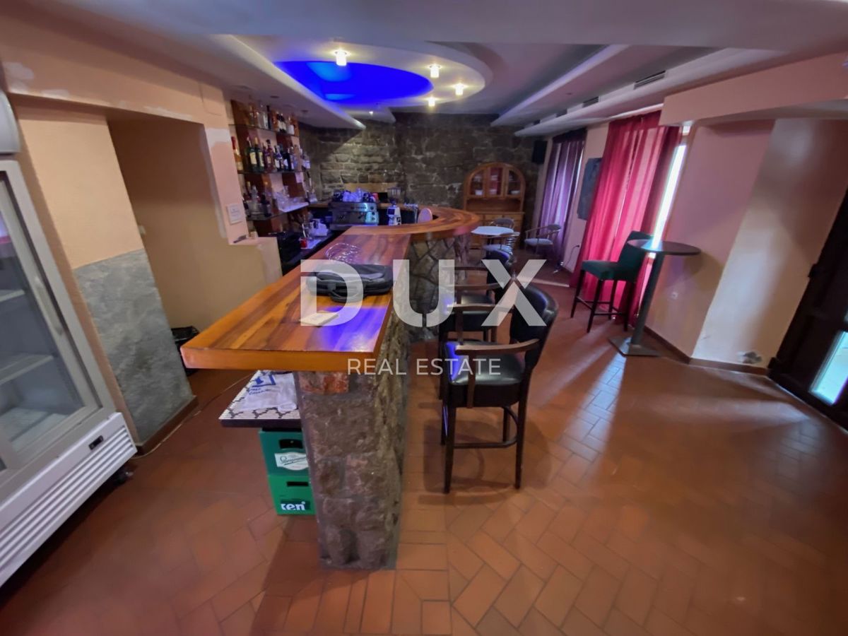 OPATIJA, MATULJI, JUŠIĆI - hiša z 2 stanovanjema in 2 poslovnima prostoroma + vrt! PRILOŽNOST!