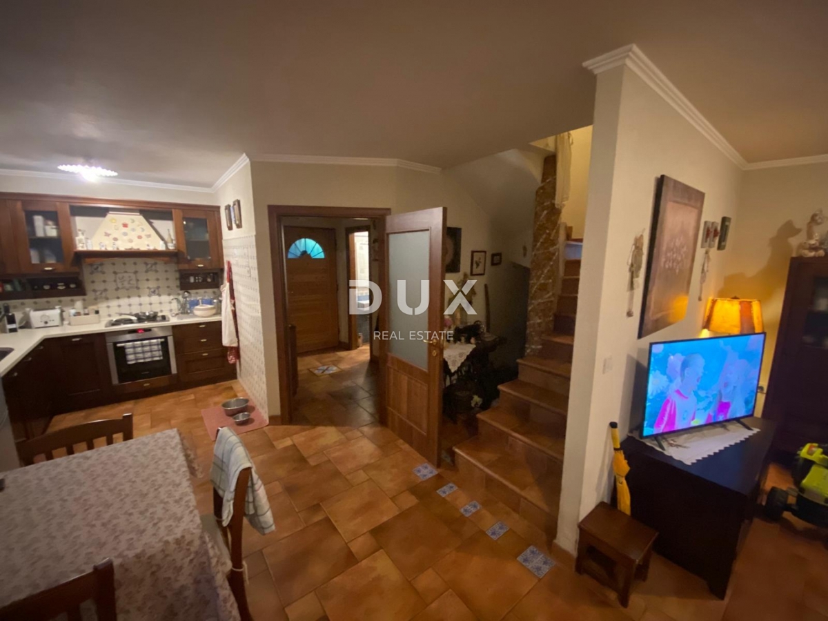 Hiša Stari Laz, Ravna Gora, 300m2