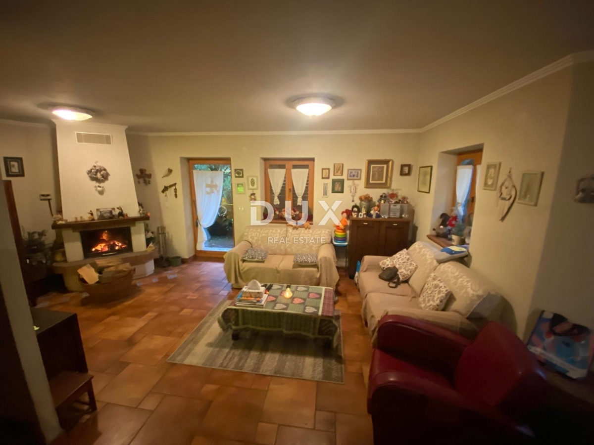 Hiša Stari Laz, Ravna Gora, 300m2