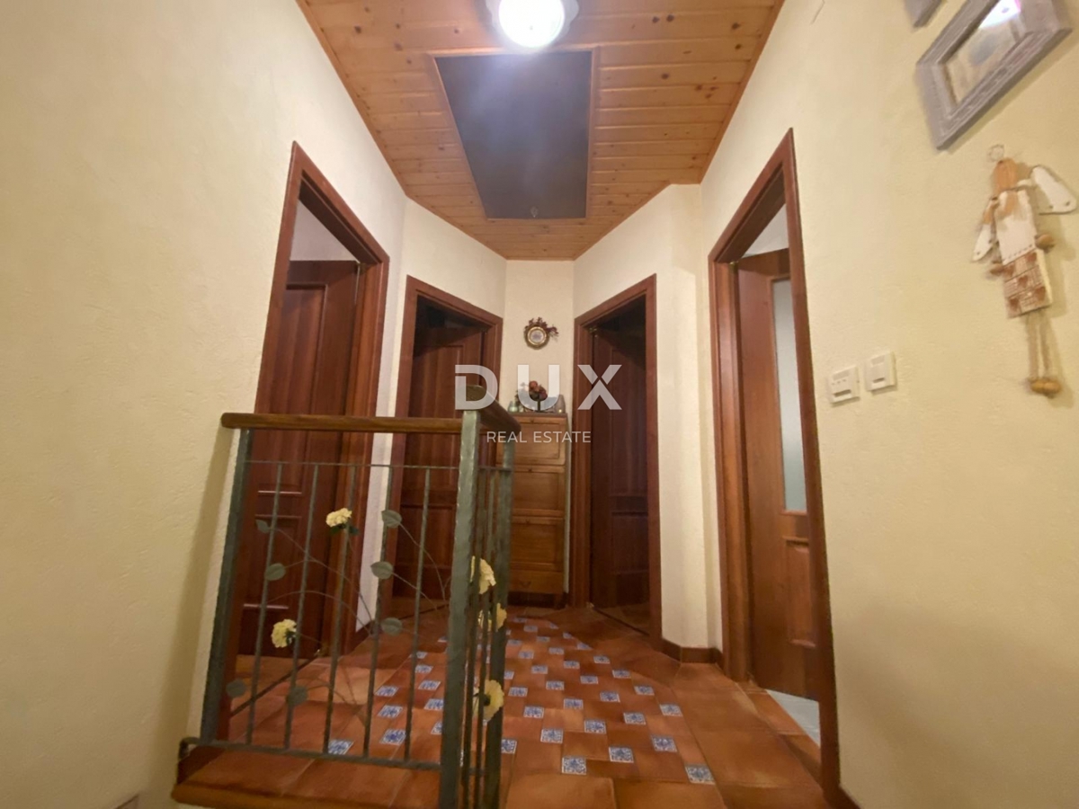 Hiša Stari Laz, Ravna Gora, 300m2